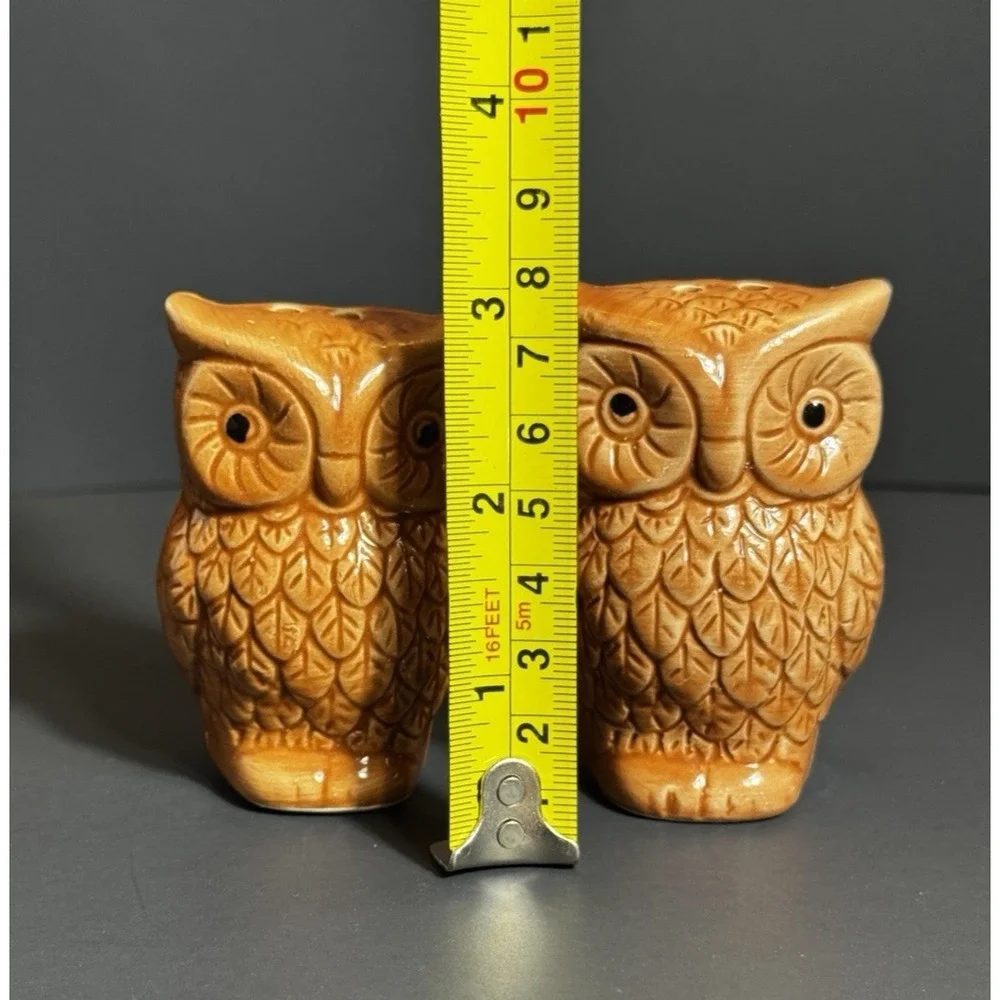 Vintage Style Brown Ceramic Owl Salt and Pepper Shakers Set Glazed‎ Woodland 3in